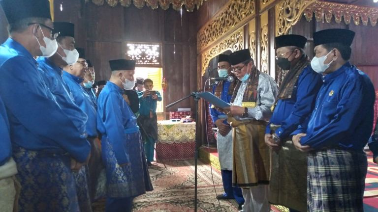 Kadis Dikbut Helmi  Resmi Pimpin LAM Sarolangun