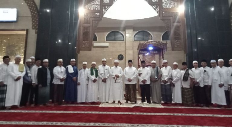 PJ Bupati Bachril Bakri Shubling Perdana di Masjid As-Sulton