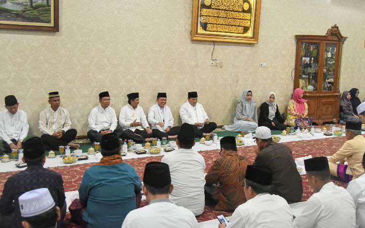 Pj Bupati Sarolangun Sambut Kunjungan Safari Ramadhan Gubernur Jambi