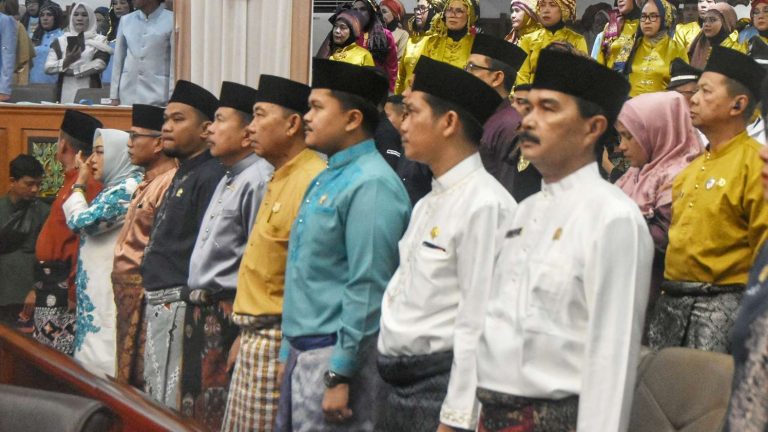 Ketua DPRD Sarolangun Hadiri Rapat Paripurna Istimewa HUT Ke-68 Provinsi Jambi