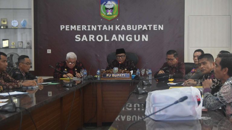 Audiensi Dengan Forum Honorer R3, PJ Bupati Sarolangun Bahri Akan Teruskan Aspirasi Ke Pemerintah Pusat