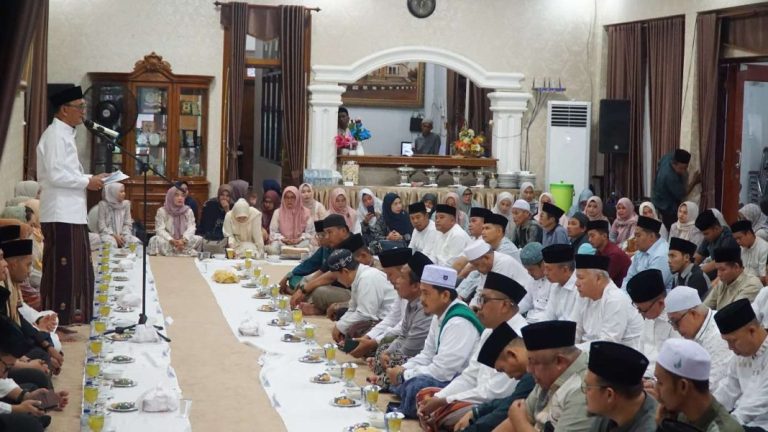 Bupati Sarolangun Ajak Masyarakat Jadikan Ramadan Sarana Introspeksi