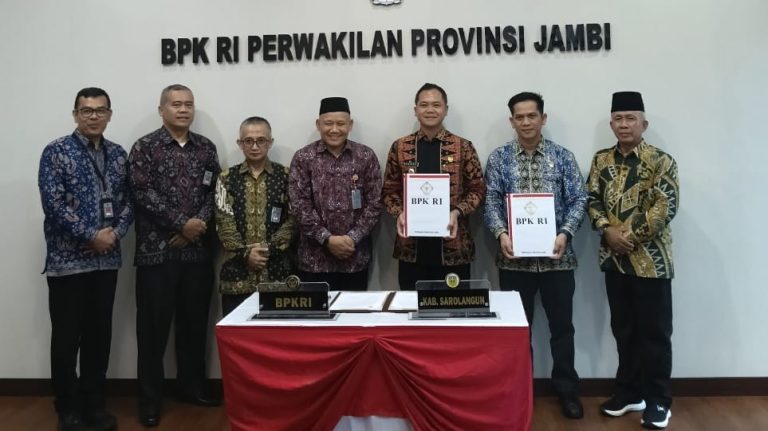 Waka II DPRD Sarolangun  Hadiri Penyampaian LHP BPK RI Perwakilan Jambi 